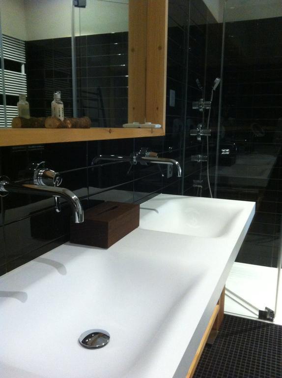 Chalet Park Apartment Mit Sauna Hamam Diemtigen Номер фото